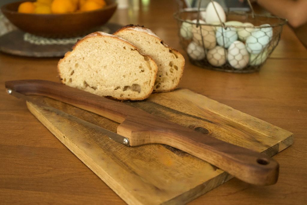 Bow Knife w/Magnetic Blade Guard image 3