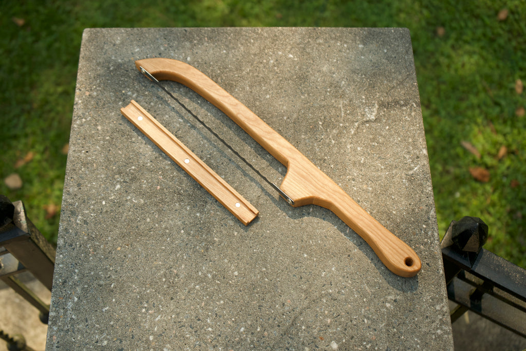 Bow Knife w/Magnetic Blade Guard image 4